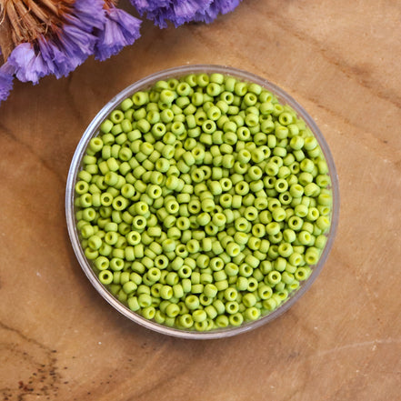MR11-2316 Opaque matte lime 10 gram