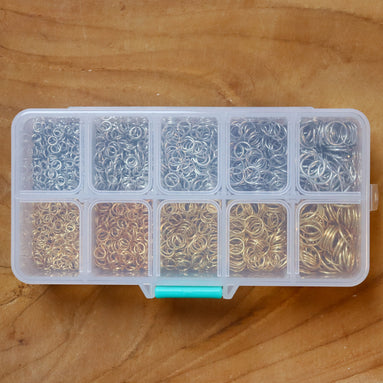 Gevulde kralendoos open ringetjes iron plated - goud/zilver