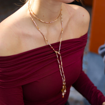 Kralenketting - omslagketting met beige tinten
