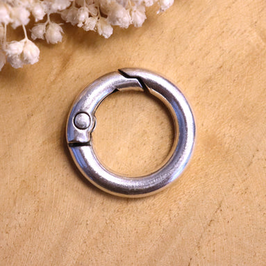 Sleutelhanger DQ zilver rond