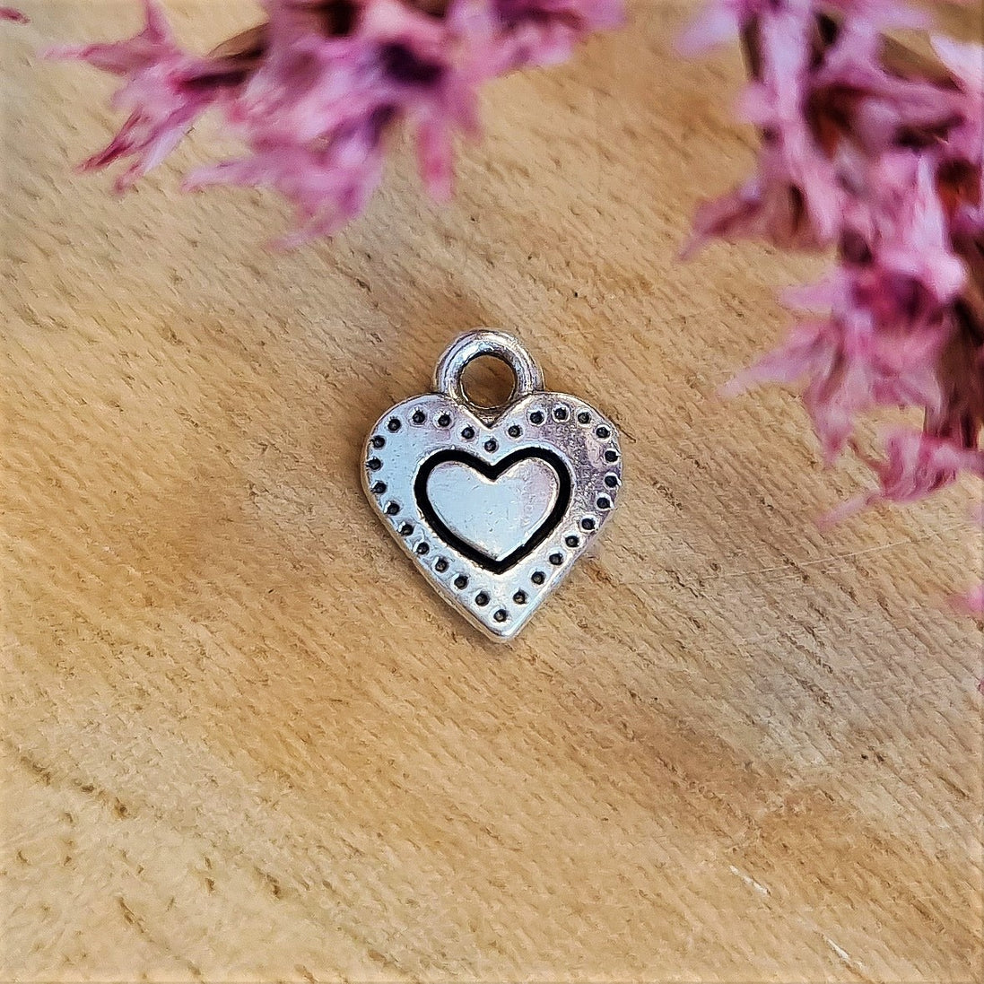 DQ silver charm small heart with dots