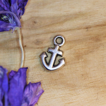 DQ silver small anchor pendant