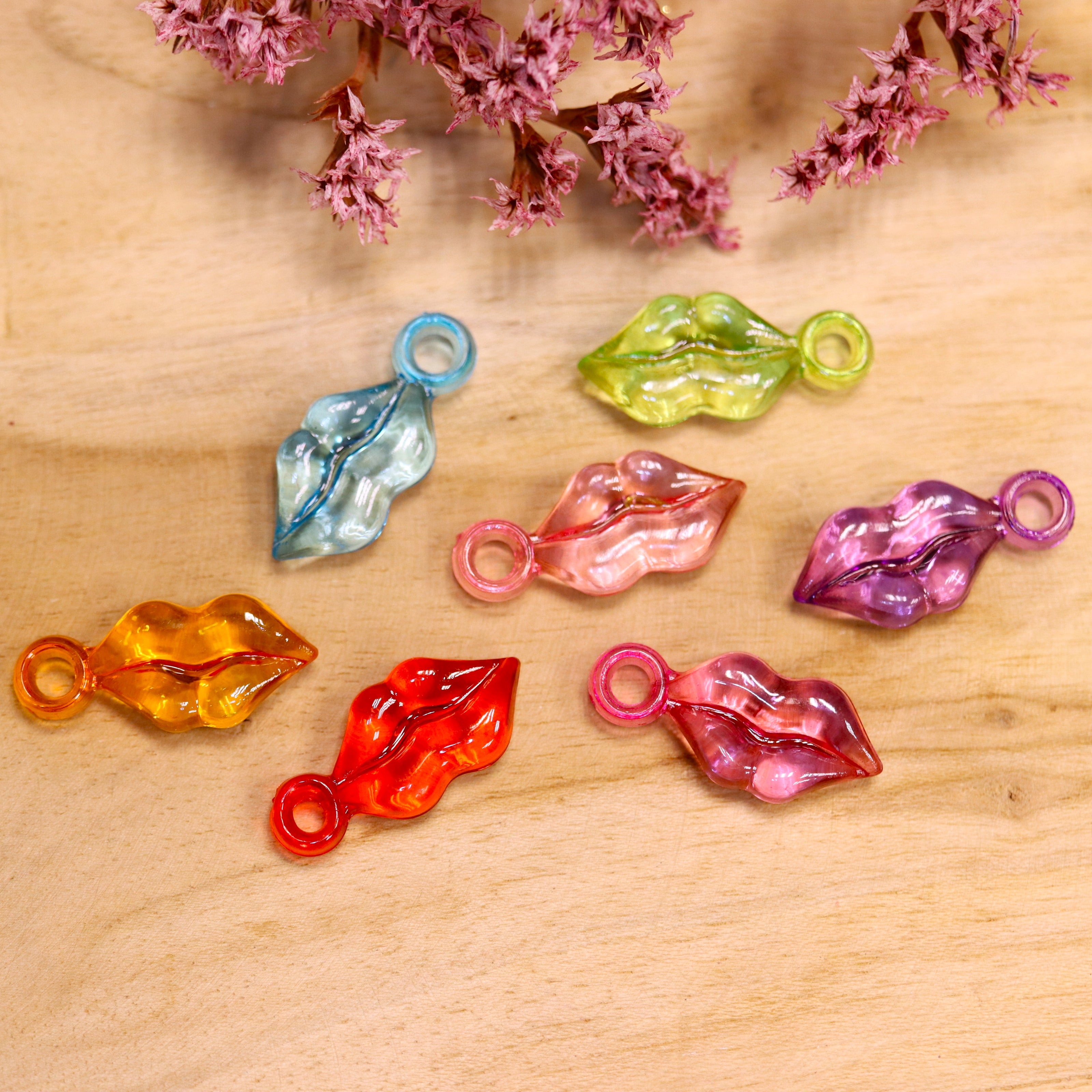 Acryl bedels 10 stuks - lippen