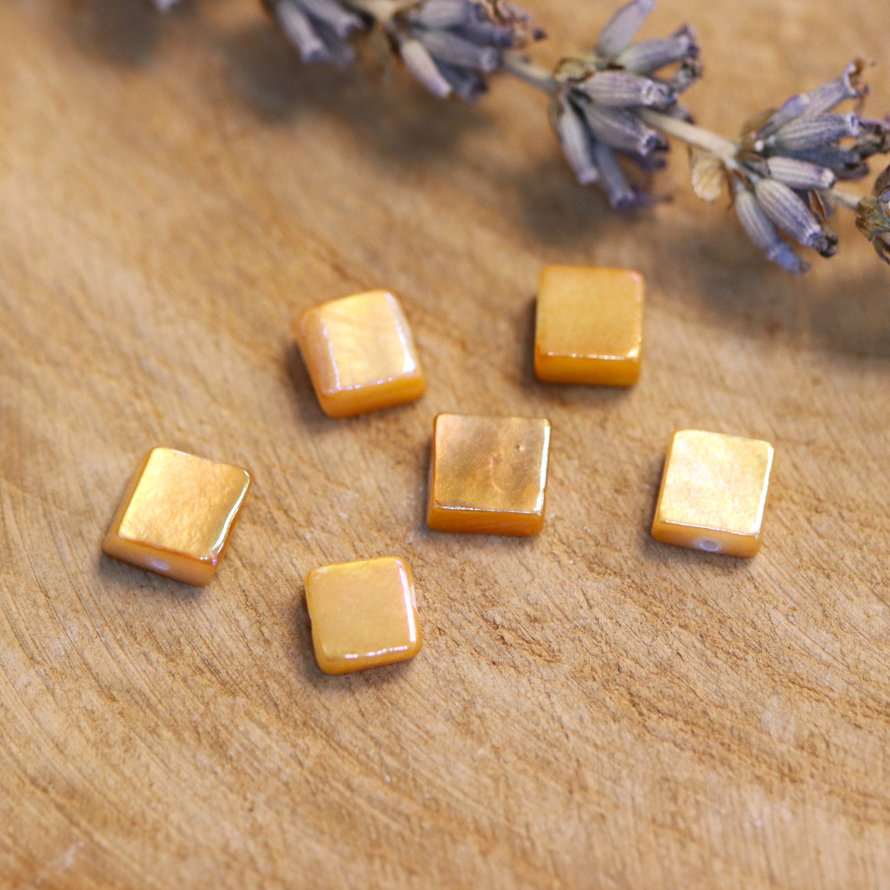 Orange Muschelperlen Quadrat