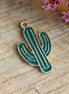 Enamel bedel - cactus goud