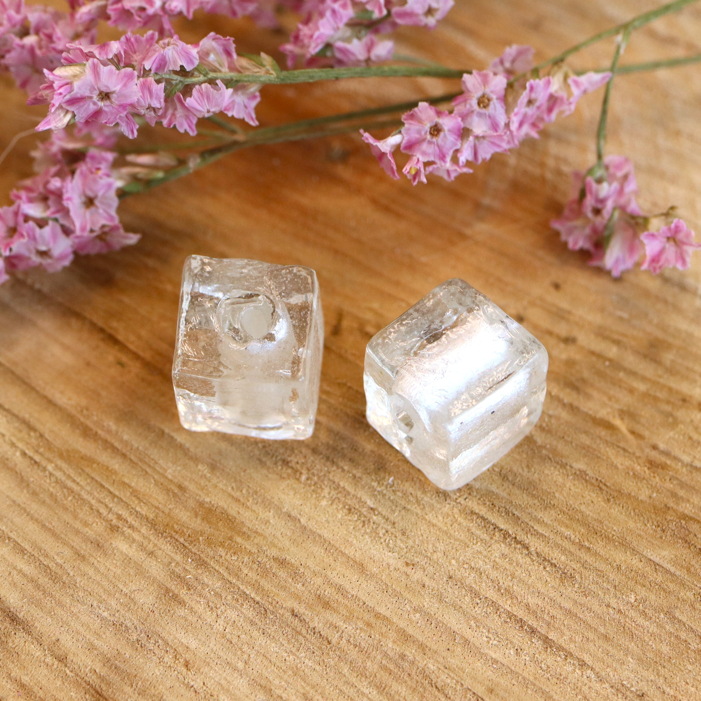 Bead crystal - glass bead large cube