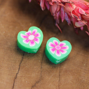 Polymeer groen hart met roze bloem