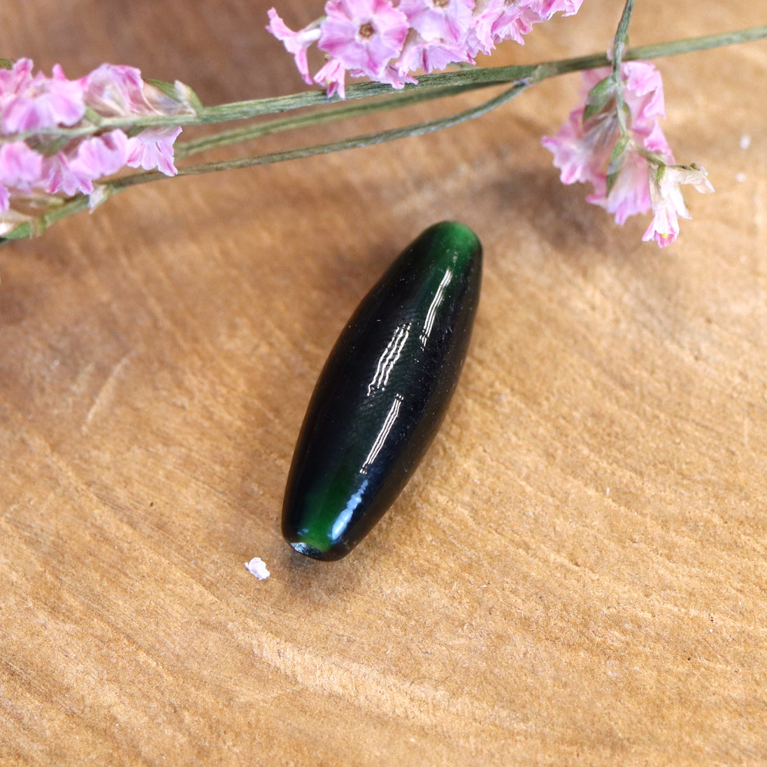 Perle grün - Glasperle lang oval
