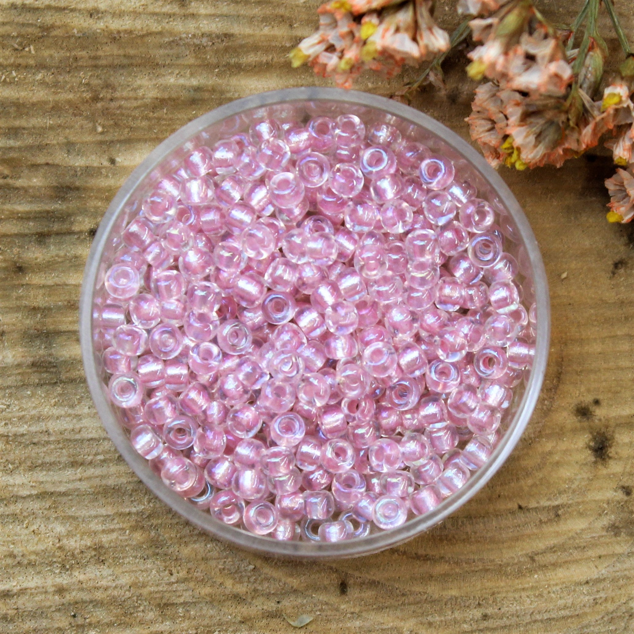 MR8-3639 Fancy lined soft pink 10 grams