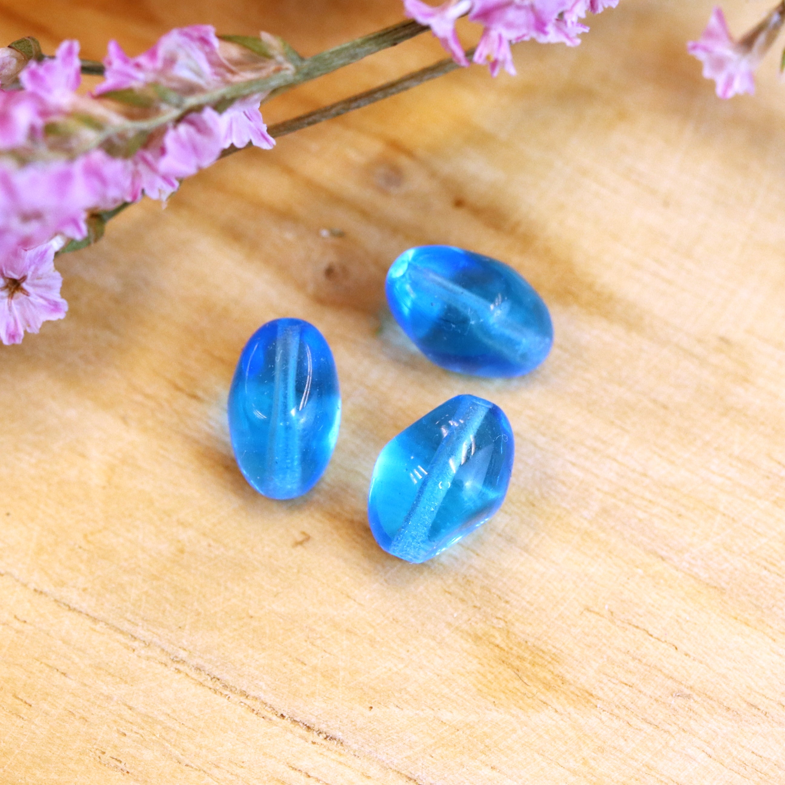 Kraal blauw - glaskraal klein ovaal
