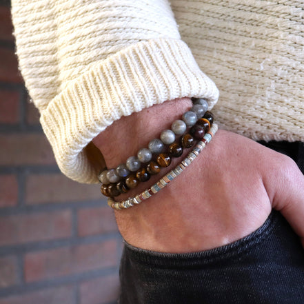 Men's bracelet with tiger's eye