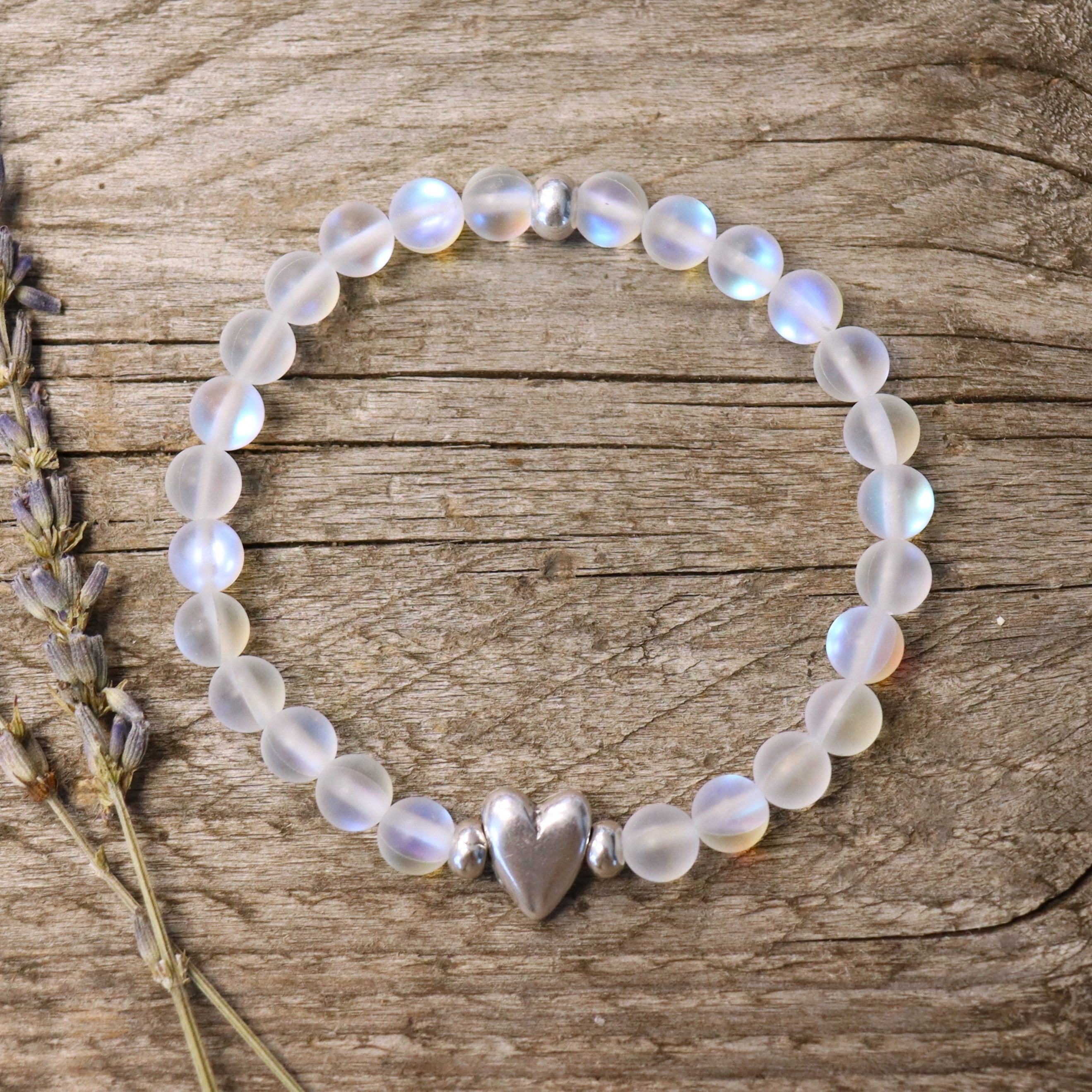 Bracelet with moonstone
