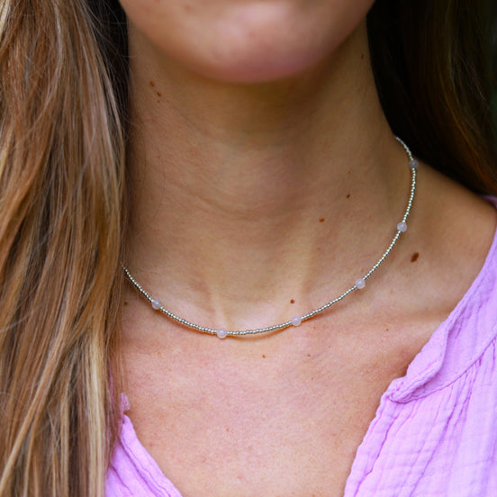 Zilveren kralenketting - maansteen