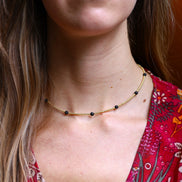 Gouden kralenketting - lavasteen