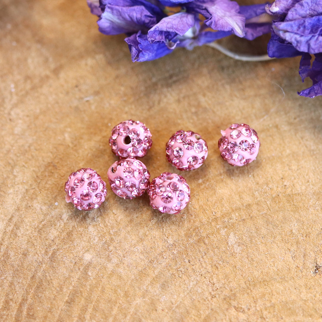 Bead pink - round with small rhinestone