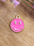 Enamel bedel - smiley roze goud