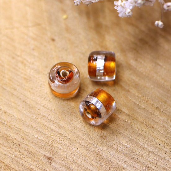 Perle orange - Glasperlenröhrchen mit silbernem Streifen