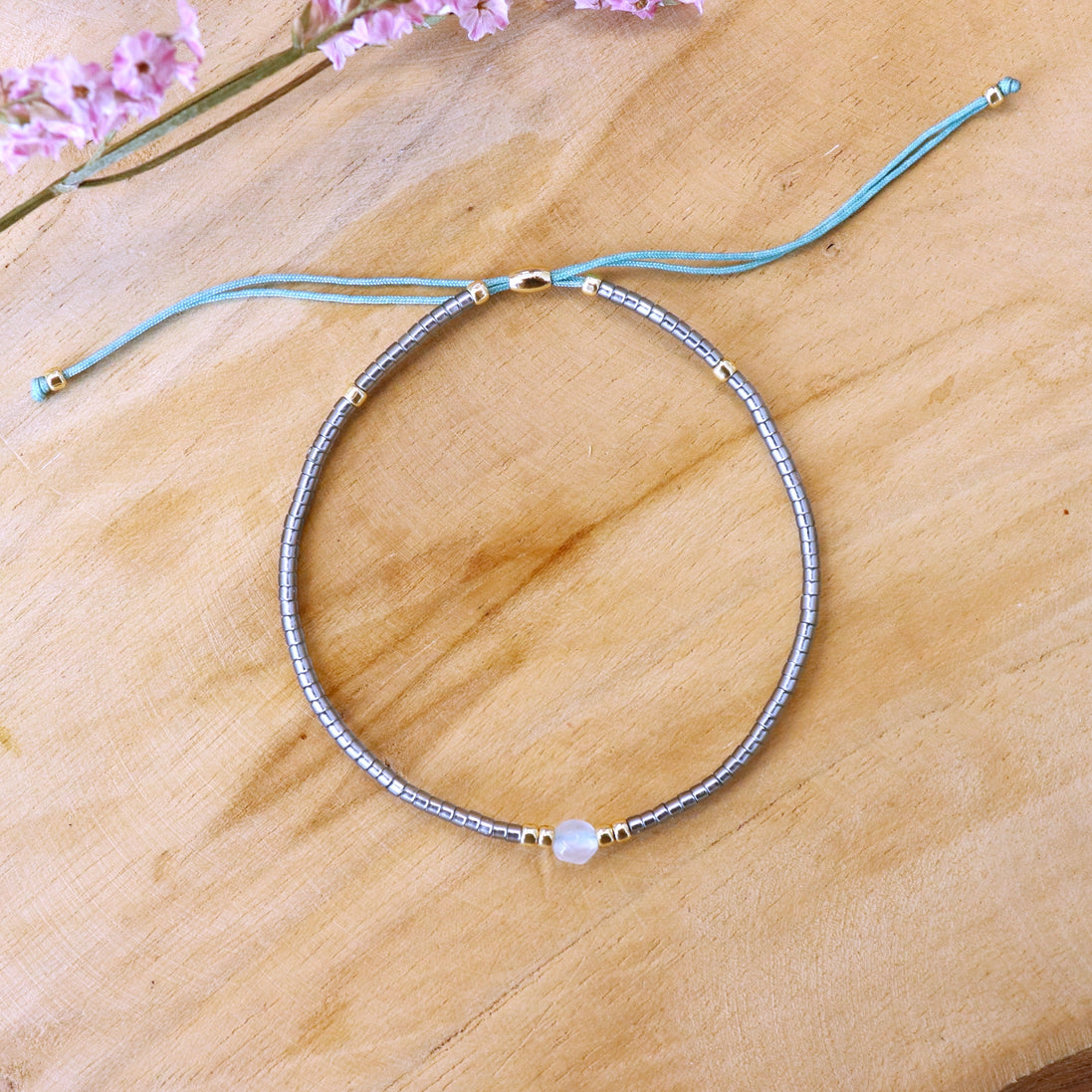 Delica bracelet with agate