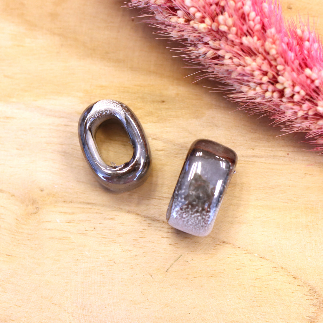 Bead gray - ceramic open oval with gloss