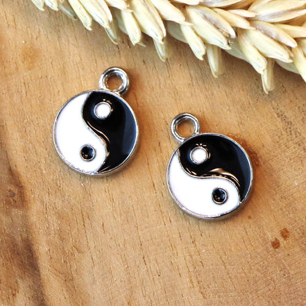 Enamel charm - Yin Yang silver