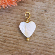 Earring charm trochus shell heart - gold