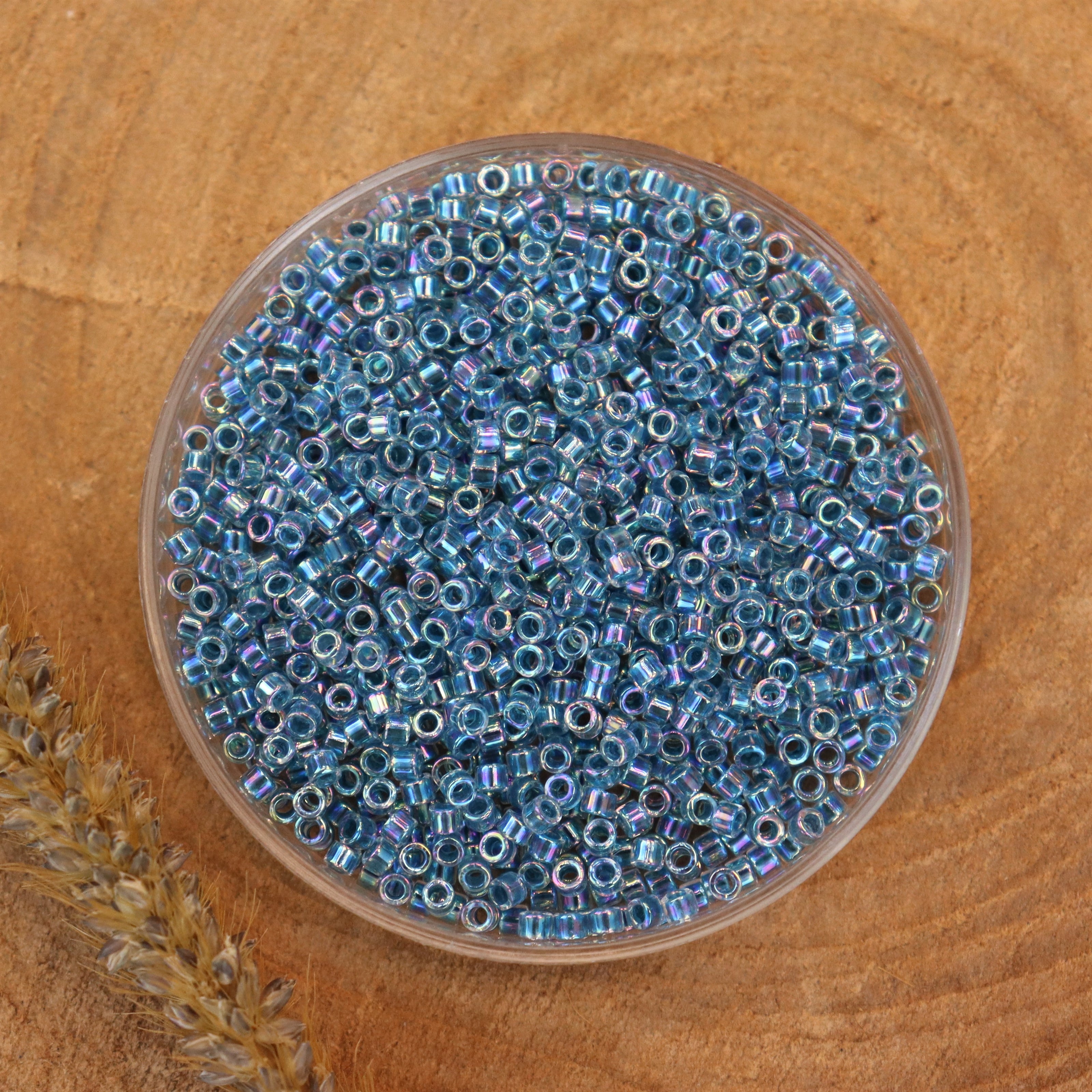 DB-58 Marineblauer Kristall AB mit Linien, 5 Gramm