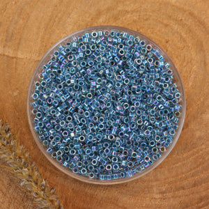DB-58 Marine blue lined crystal AB 5 gram