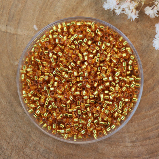 DB-2157 Silverlined Dyed yellow gold 5 gram