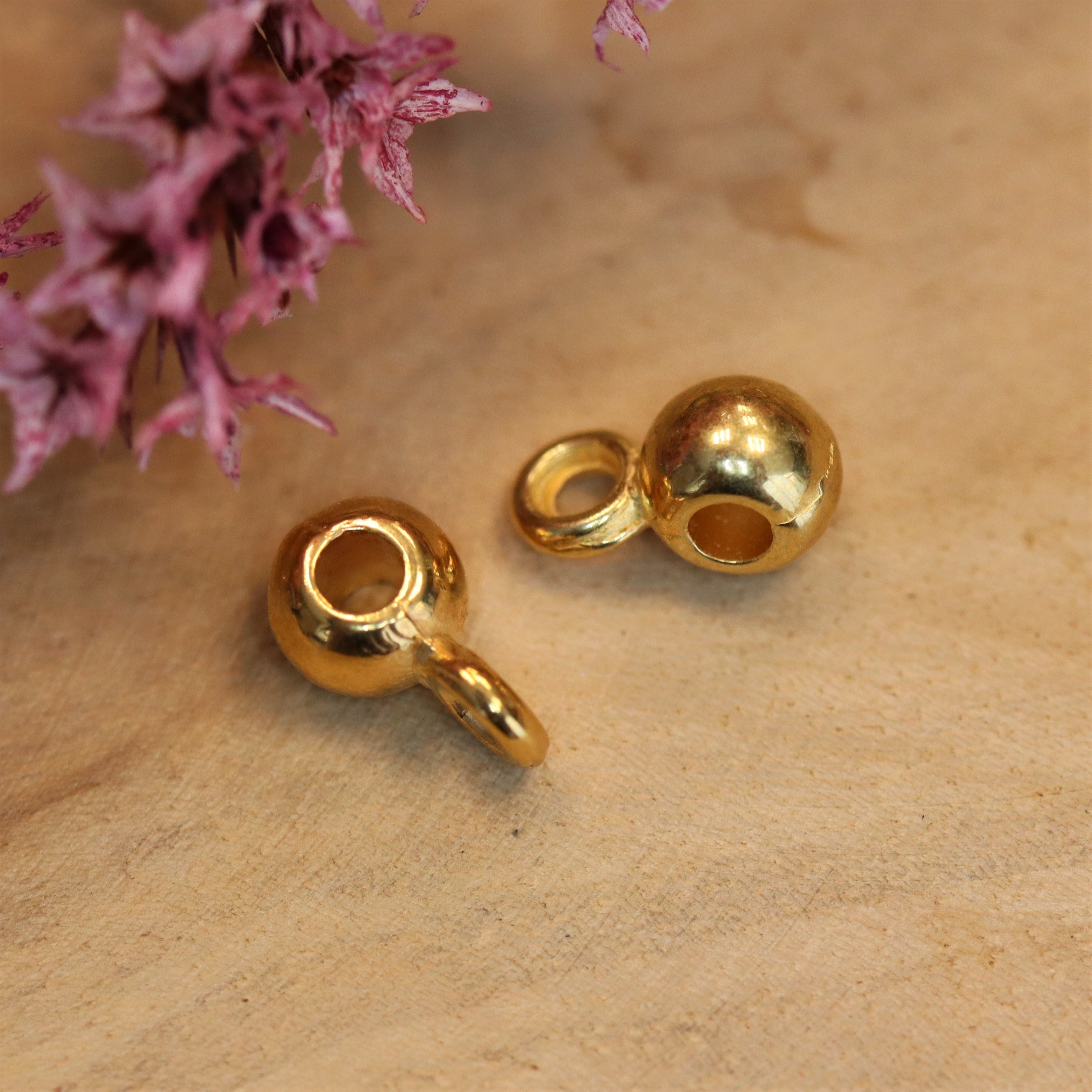 Bead DQ GOLD small component with eye