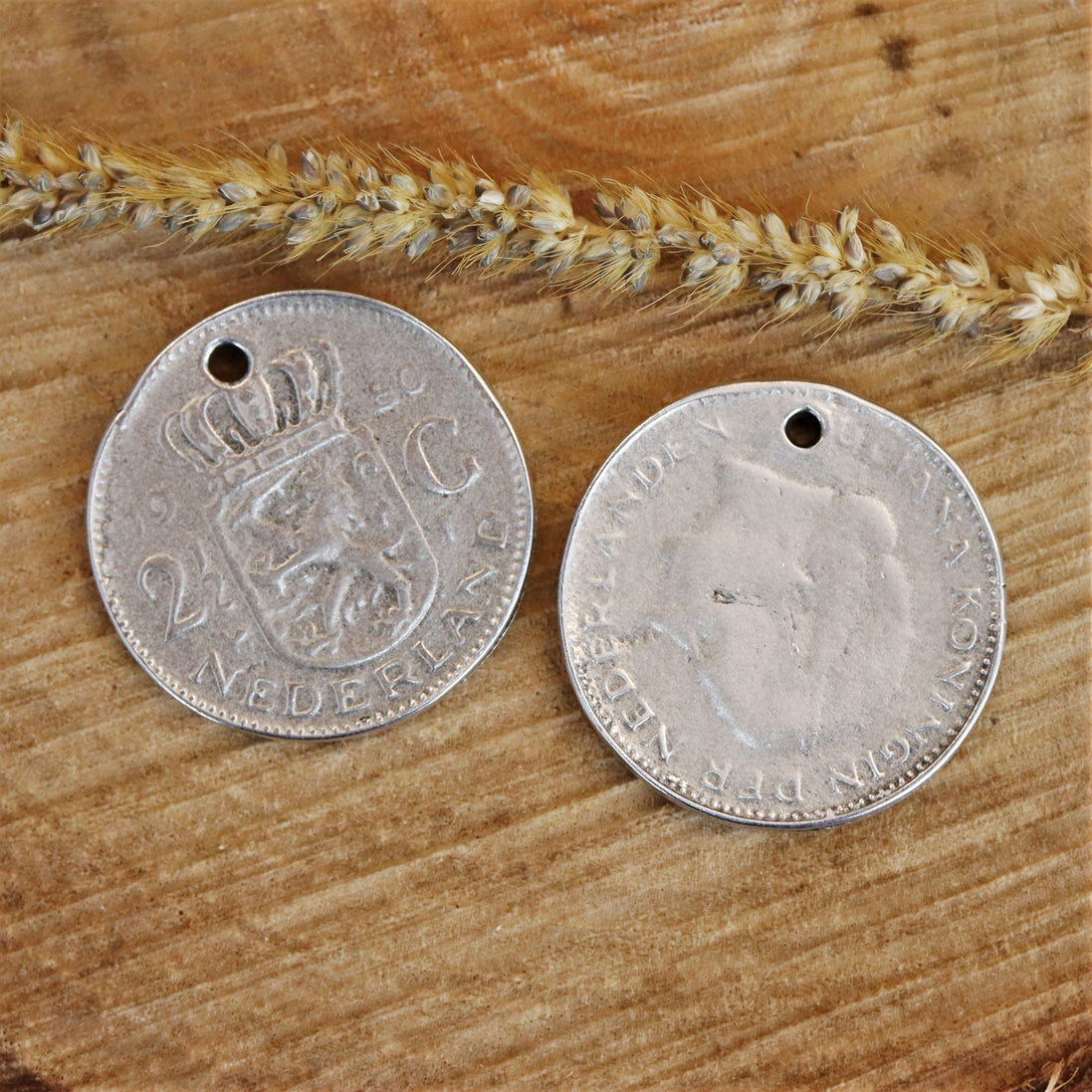 DQ silver rijksdaalder pendant