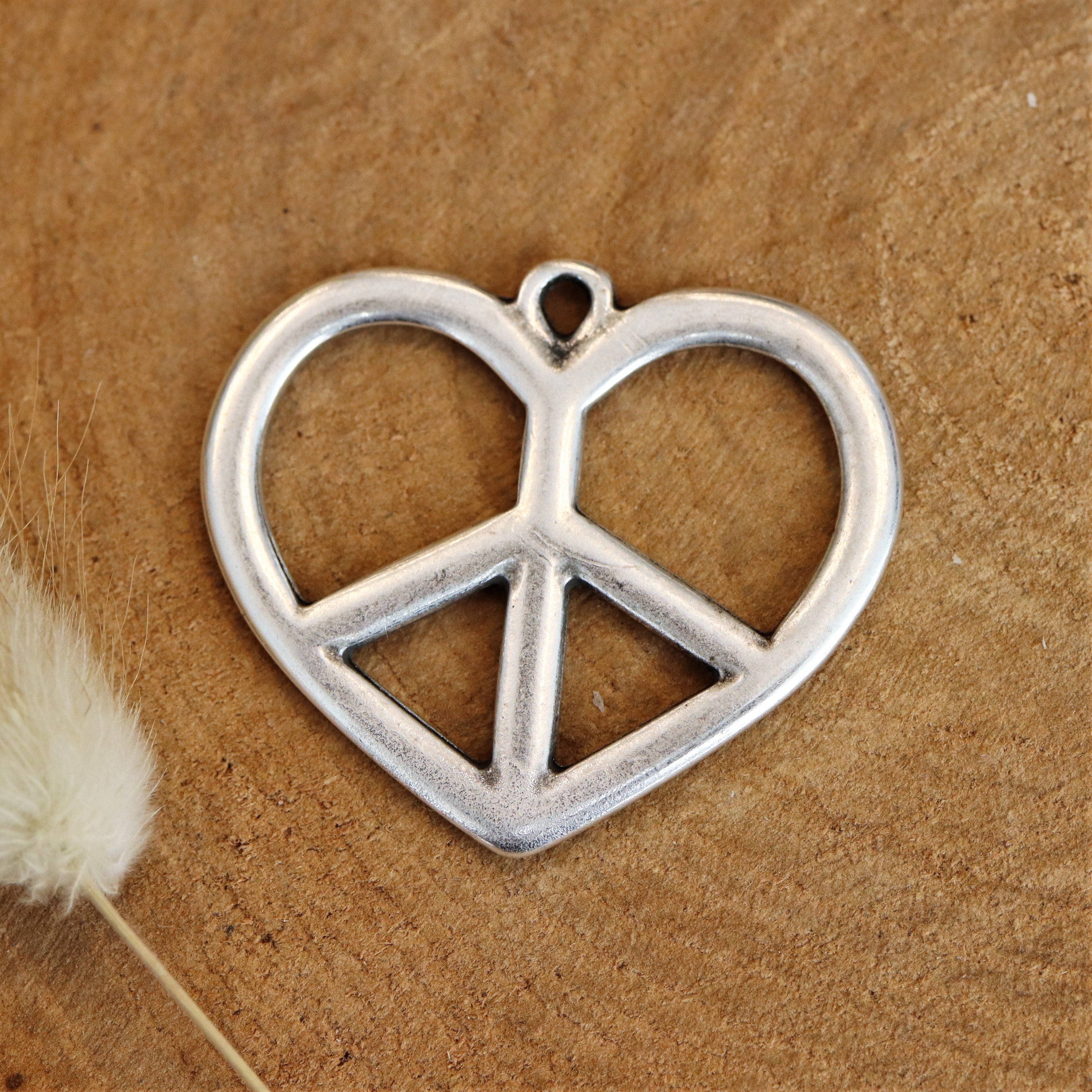 DQ Silber Charm großes Herz mit Peace-Zeichen