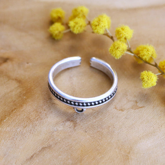 Ring met oogje en opdruk DQ zilver