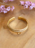 Ring with eyelet and imprint DQ GOLD