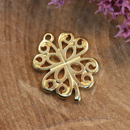 DQ gold charm elegant four-leaf clover