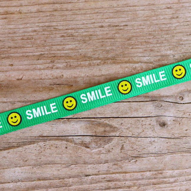 Smiley ribbon - green