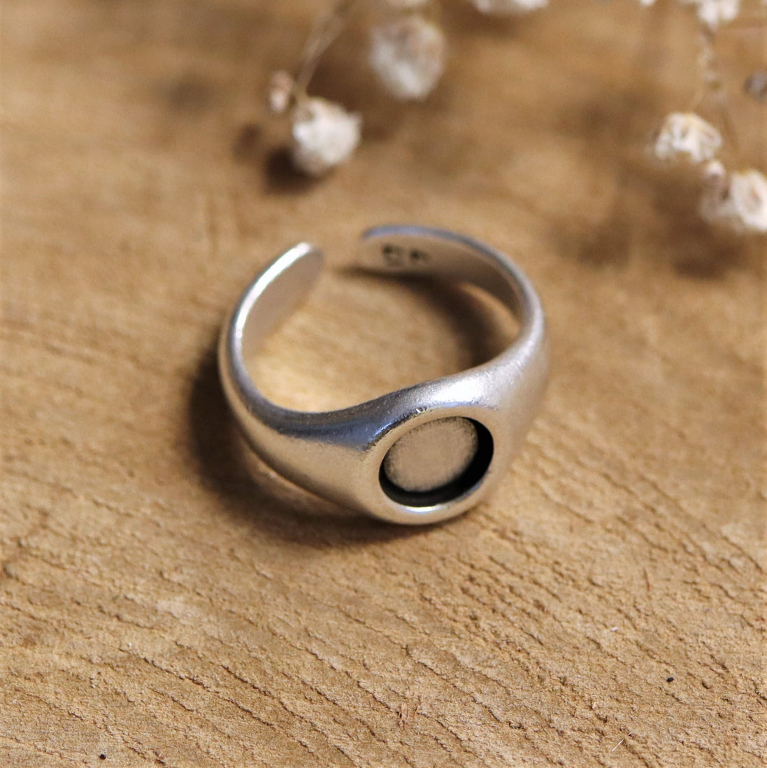 Ring met setting voor cabochon van 8mm DQ zilver