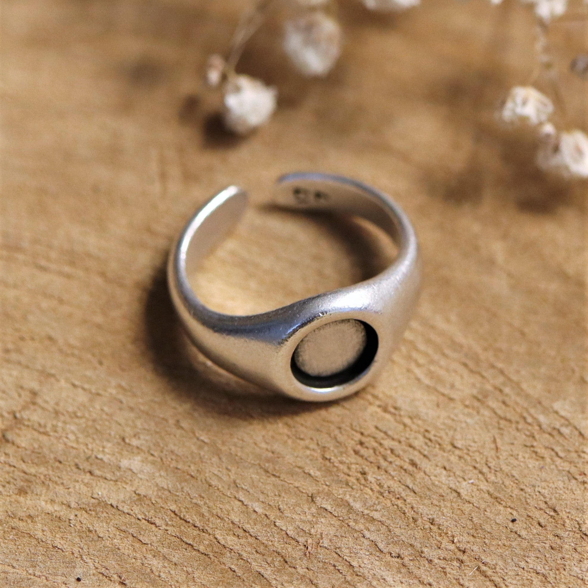 Ring met setting voor cabochon van 8mm DQ zilver