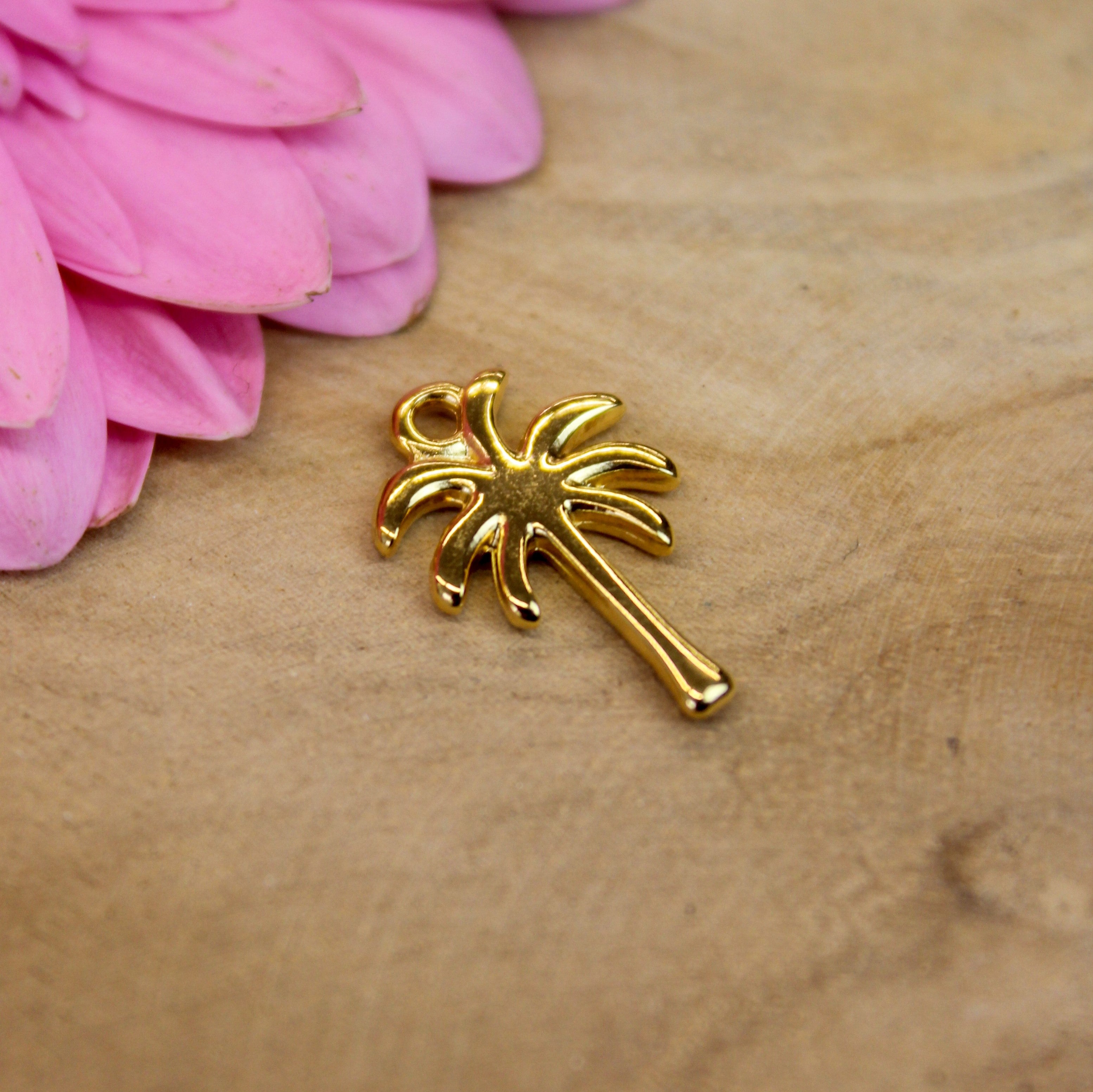 DQ GOLD large palm tree charm