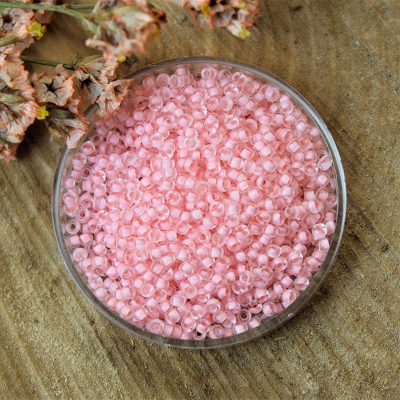 MR11-1934 Semi matte pale rose lined crystal 10 gram