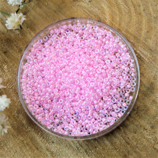 MR15-272 Lined pale pink 5 grams