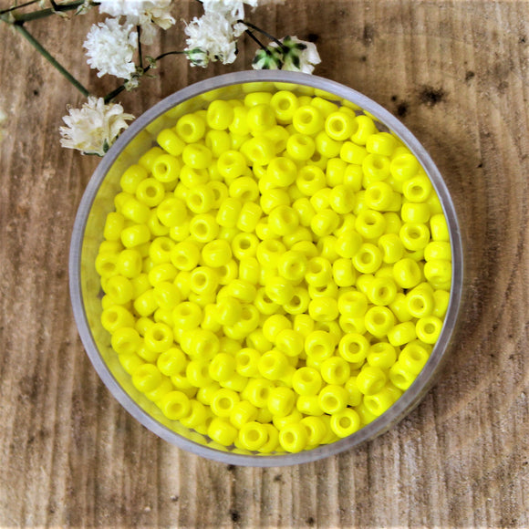 MR8-404 Opaque yellow 10 gram