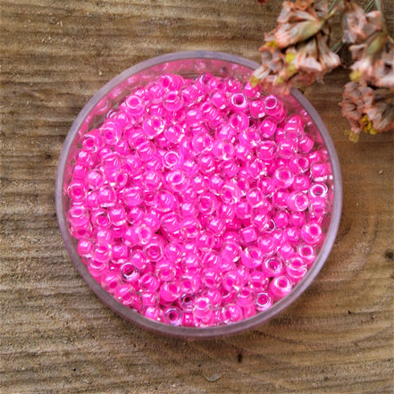 MR8-4301 Luminous pink 10 grams