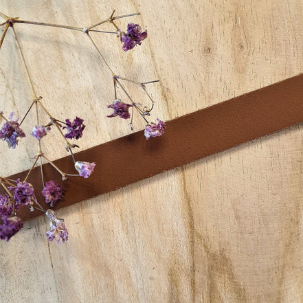 Flat leather 10 mm Cognac approximately 50 cm