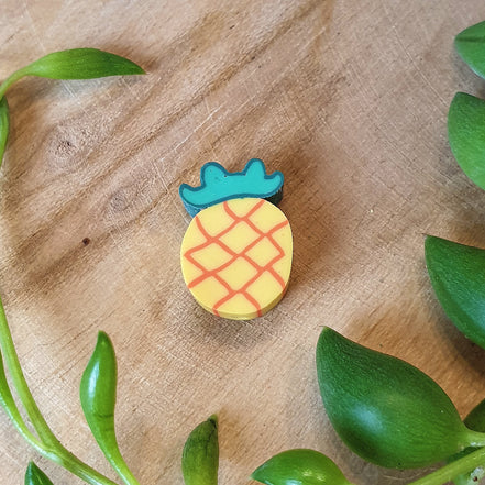 Ananas aus Polymer