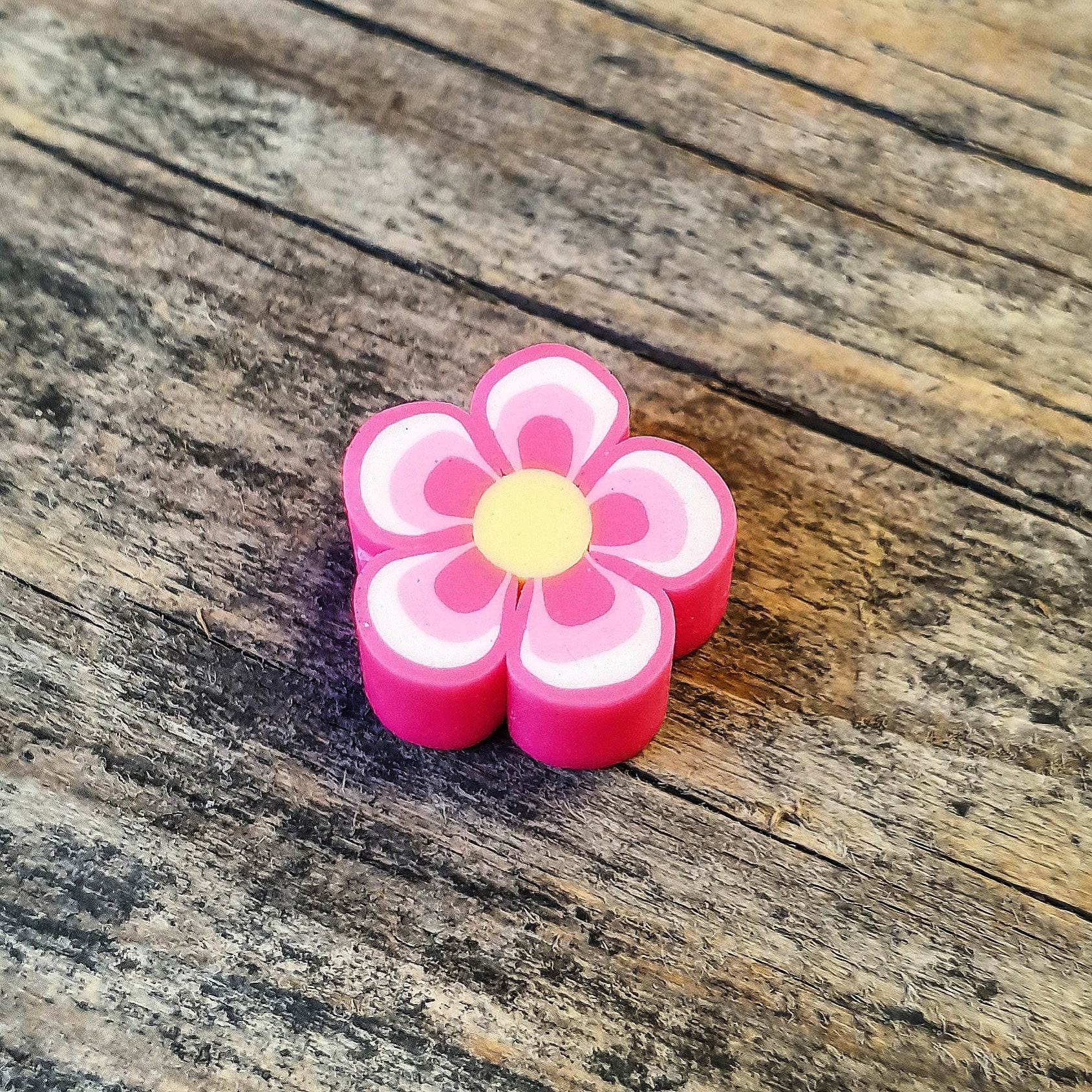 Polymer flower neon pink
