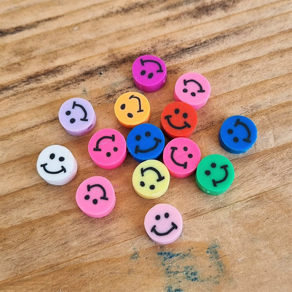 Polymeer multicolor smiley per 5 stuks