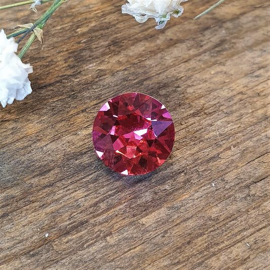 Swarovski Spitzstein Fuchsie