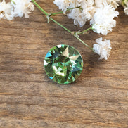 Swarovski Spitzstein Peridot