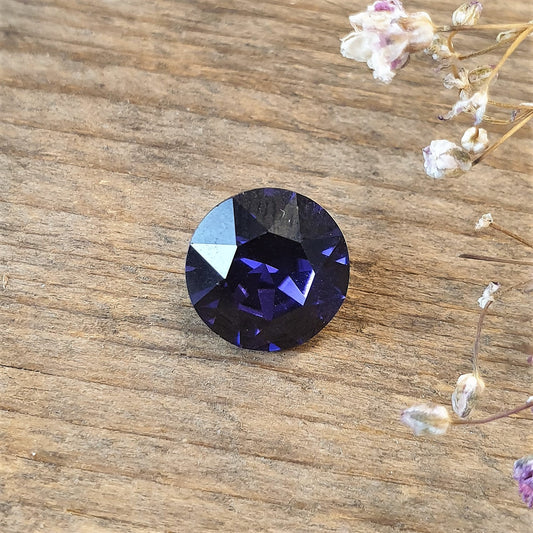 Swarovski Spitzstein Lila Samt